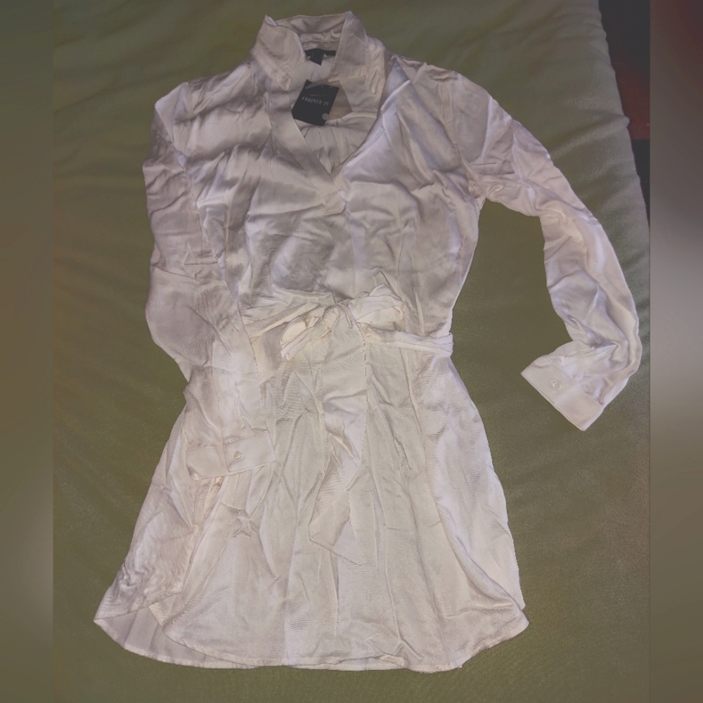 NWT White Wrap Midi Dress